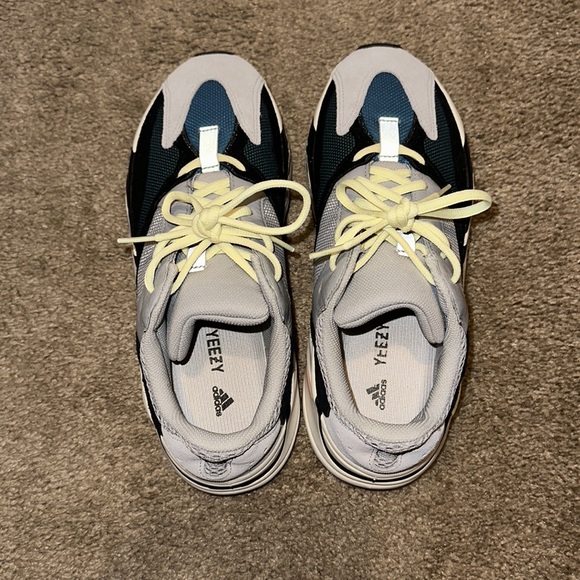 Yeezy Boost 700 ‘Wave Runner’